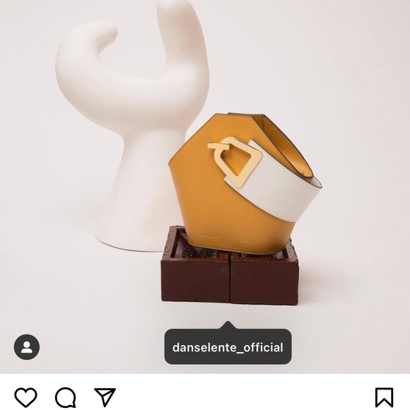 Danse Lente Johnny Bucket Bag(Carmel/White) - Picture 4 of 8